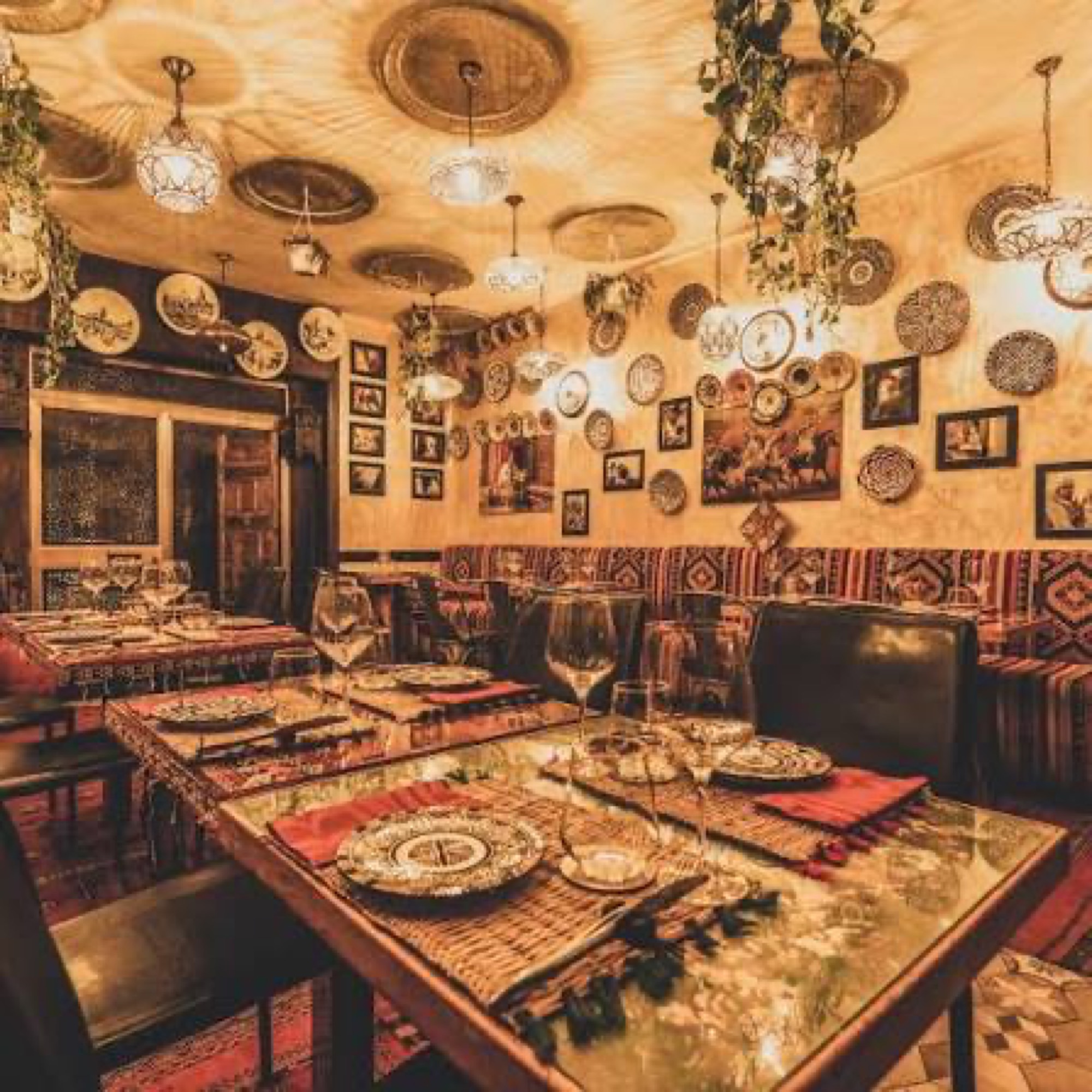 The dining room of Maison Touareg